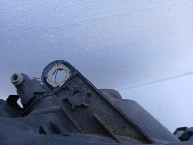 19885 Renault Clio III. 2007-2014 Jobb első Lámpa  Fényszóró