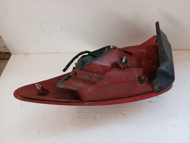 19893 Peugeot 407 2004-2010 Bal hátsó Lámpa